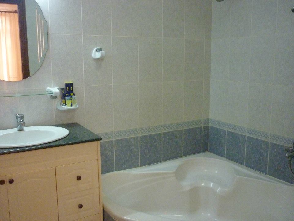 1376506_619184741461575_581275136_n