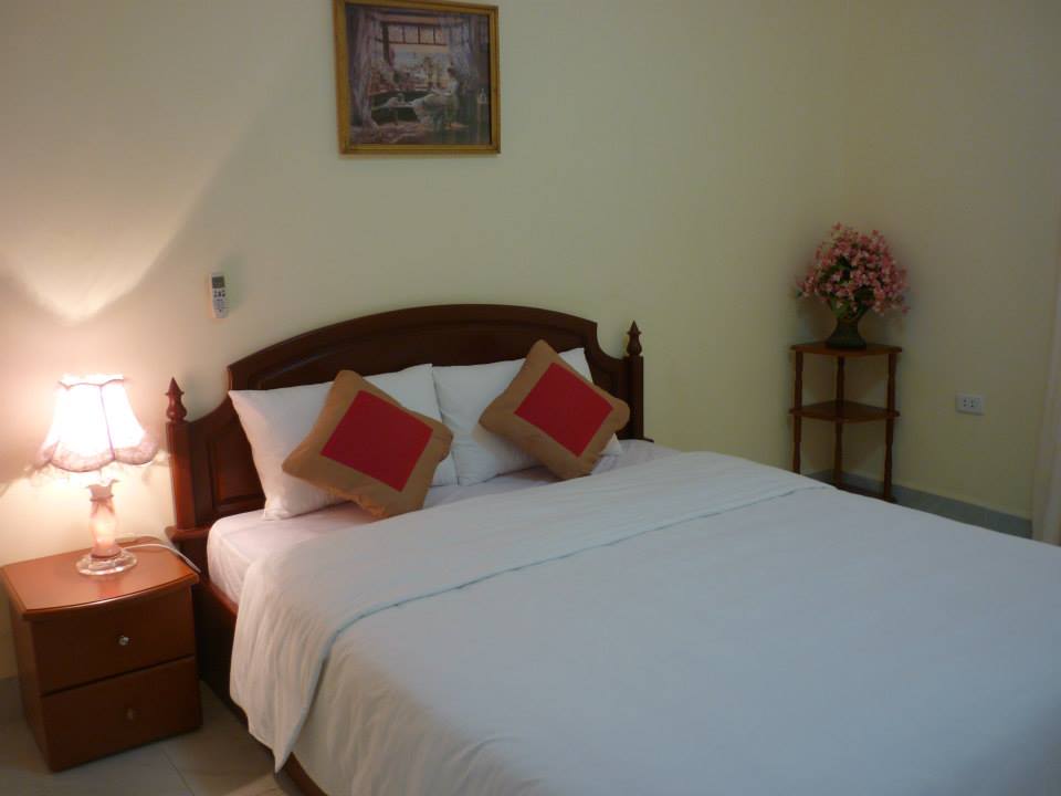 1380602_619184718128244_1738647630_n