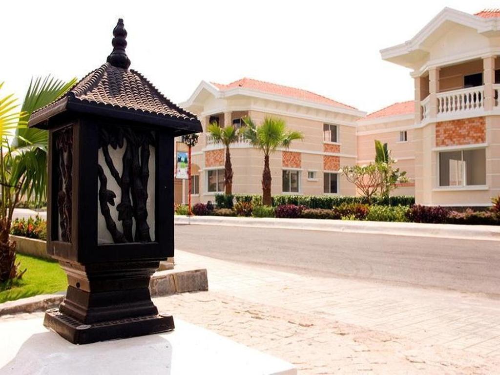 viet-nam-golf-lake-view-villas