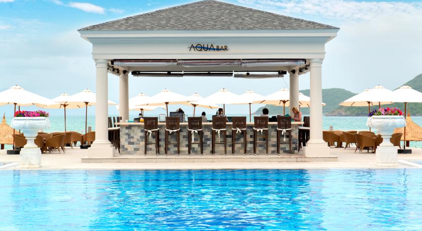 vinpearl-golf-land-resort-villas-nha-trang-co-gi