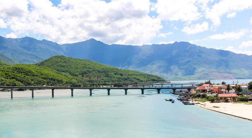 review-thanh-tam-seaside-resort-lang-co-hue-1