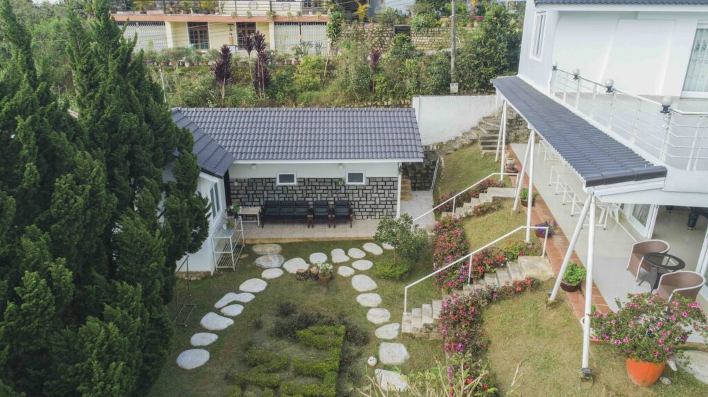 sân vườn đẹp tại biệt thự 