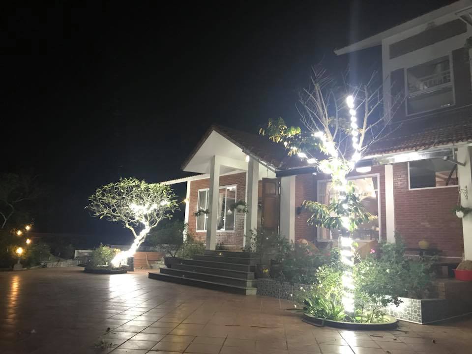 tuong-vi-biet-thu-thach-that