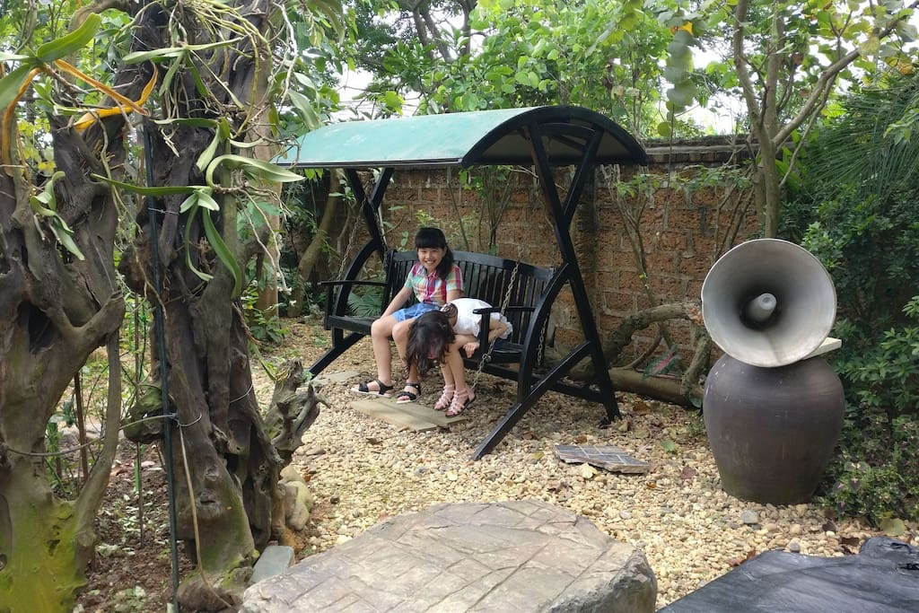 hoa-tra-villa-quoc-oai-ha-noi