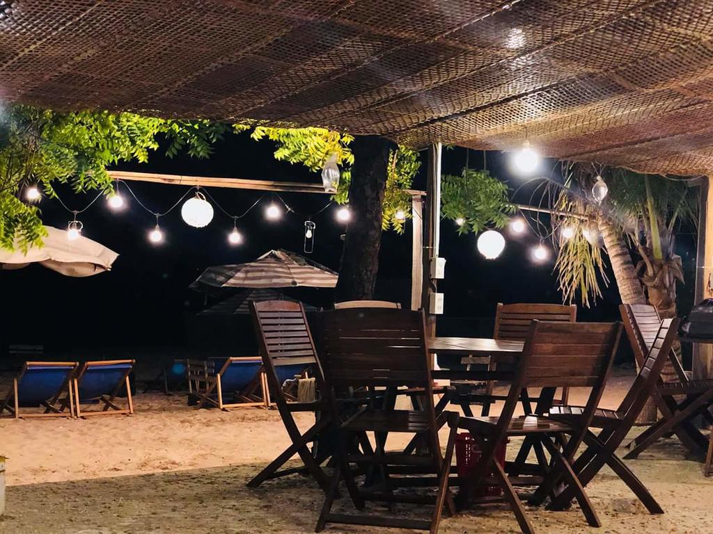 villa-dao-hoa-vang-cam-ranh