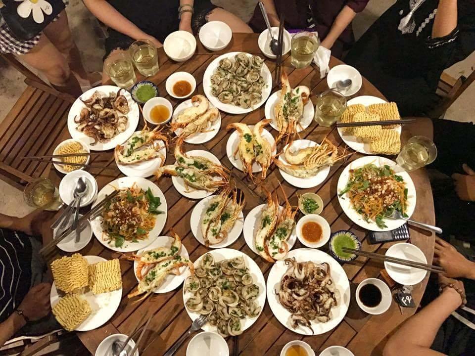 villa-dao-hoa-vang-cam-ranh