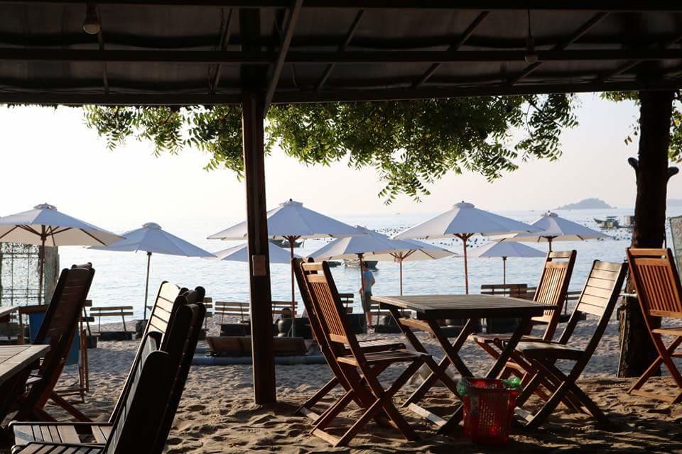 villa-dao-hoa-vang-cam-ranh