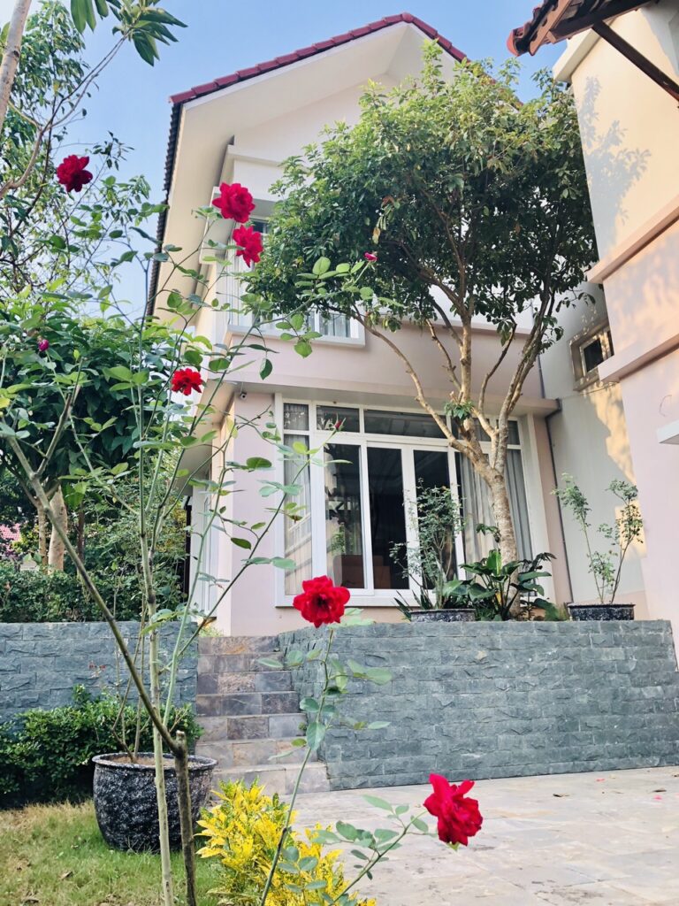 mai-villa-hoa-lac-ha-noi