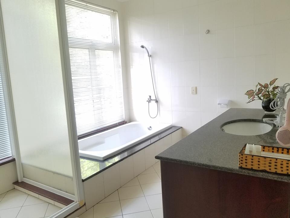 viet-nam-golf-lakeview-4