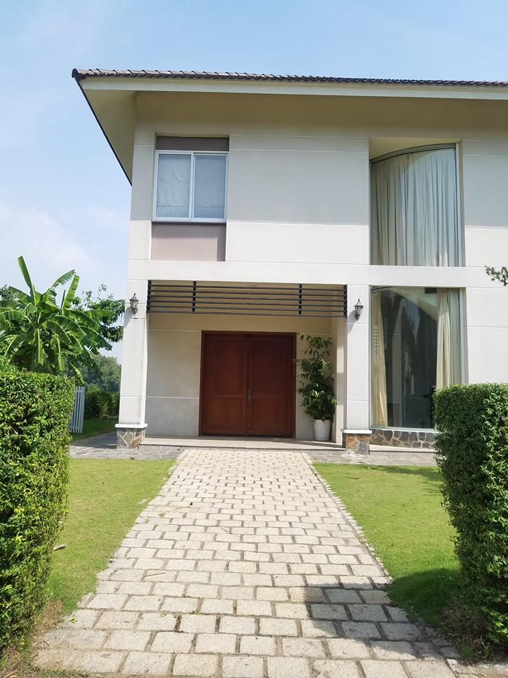 viet-nam-golf-lakeview-1