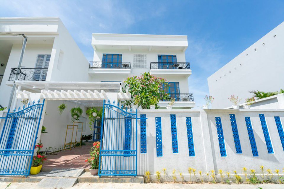 khong-gian-ben-ngoai