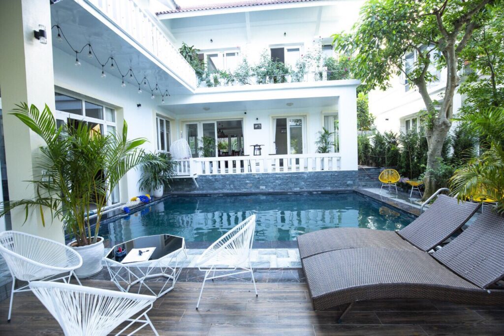 biet-thu-mai-villa-a8-10-thach-that-ha-noi