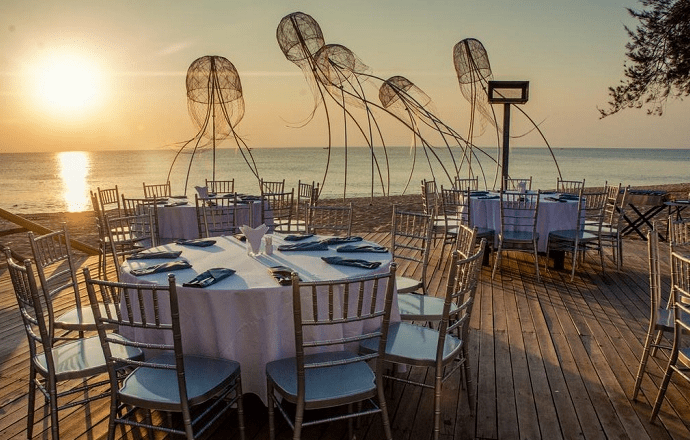 Huong-nhin-ra-bien-tai-Sunset-Santo-Phu-Quoc