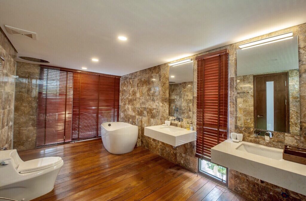 khuyen-mai-voucher-12