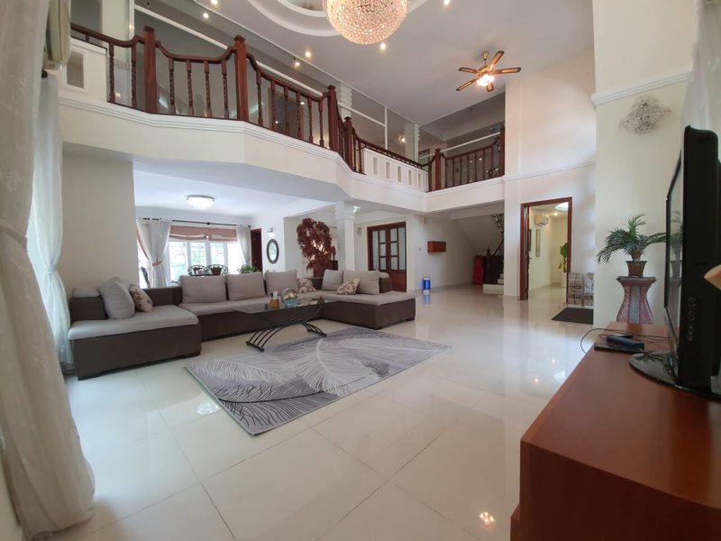 cho-biet-thu-co-hoi-boi-5