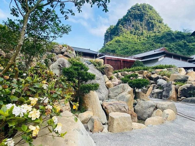 gia-ve-vao-yoko-onsen-quang-hanh-cam-pha-quang-ninh-3