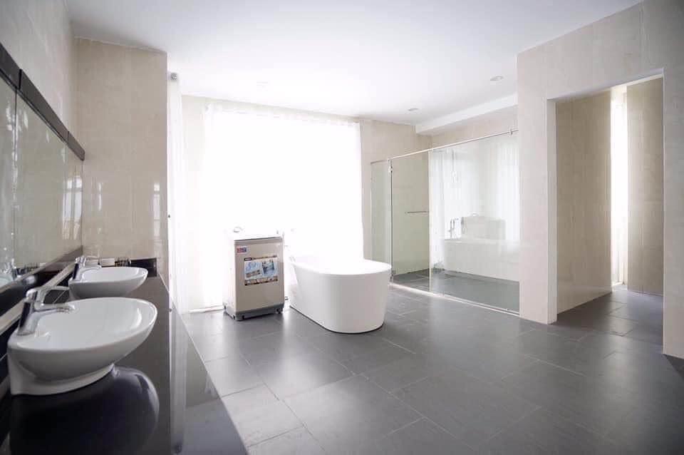 biet-thu-9-phong-ngu-13