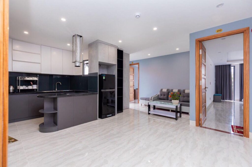 villa-7pn-lac-long-quan