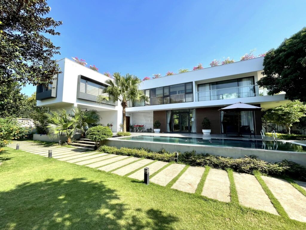 villa-son-tay-4-phong-ngu-cho-thue-du-lich-nghi-duong1