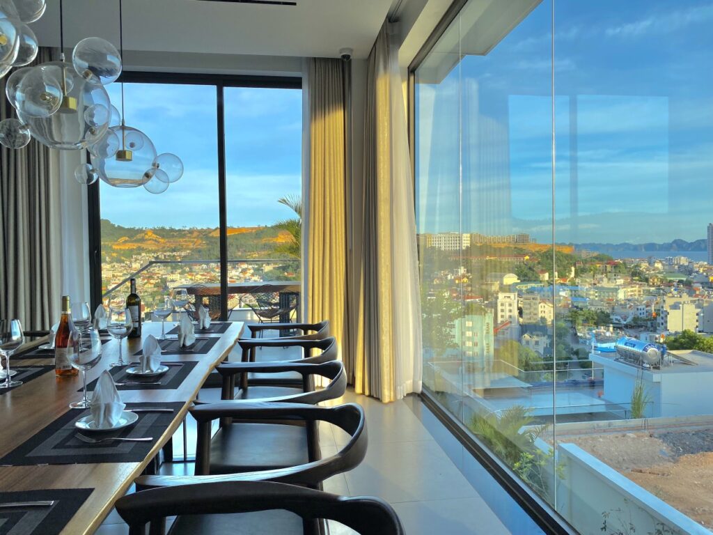 h-villa-doi-monaco-ha-long-gia-bao-nhieu