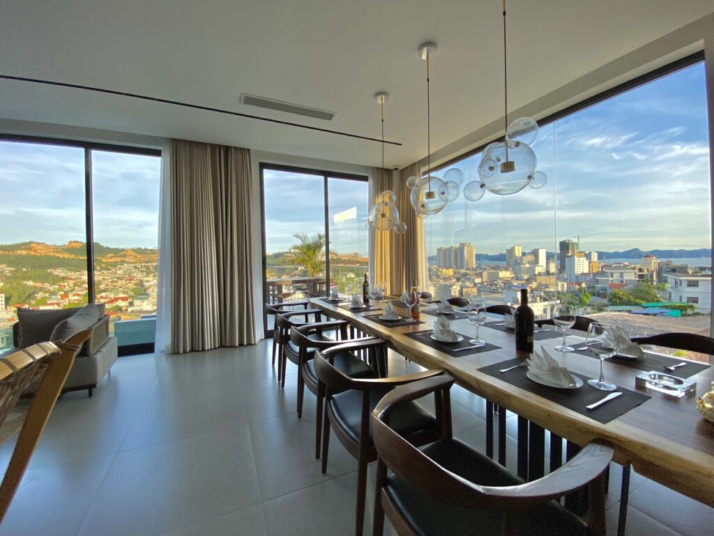 h-villa-doi-monaco-ha-long-cho-thue