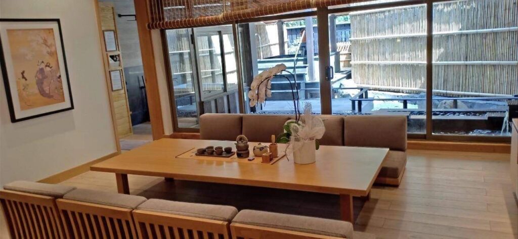 tam-khoang-nong-onsen