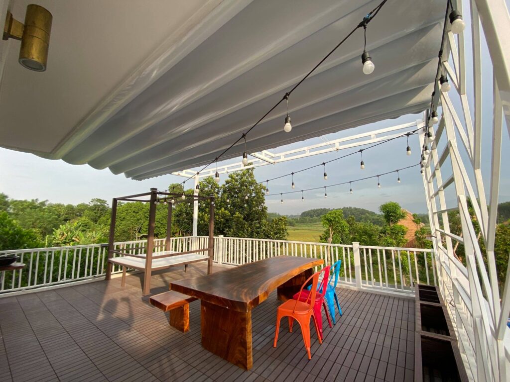 long-ho-homestay-ho-dong-mo-o-dau-co-gi-gia