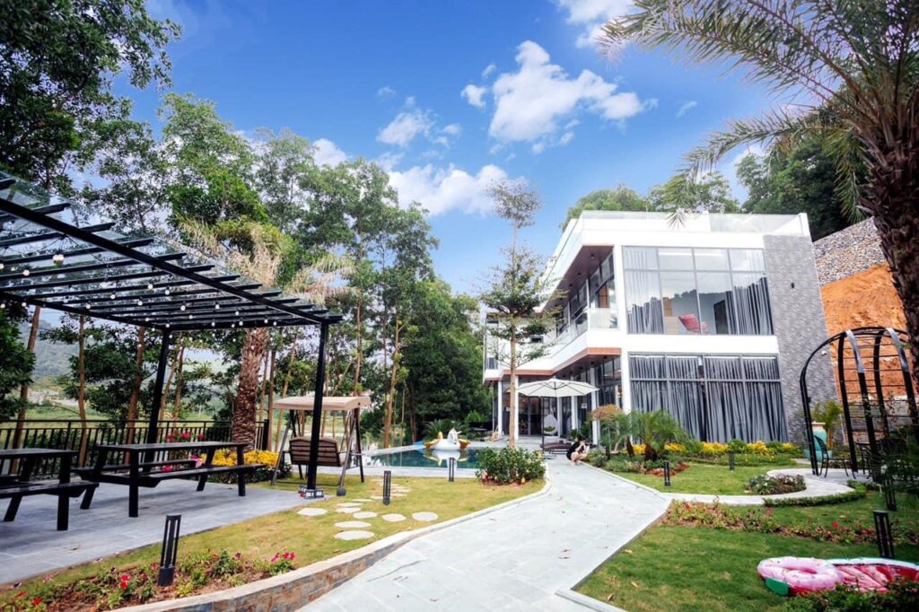 Chill-villa-6-phong-ngu-ho-Đong-Đo