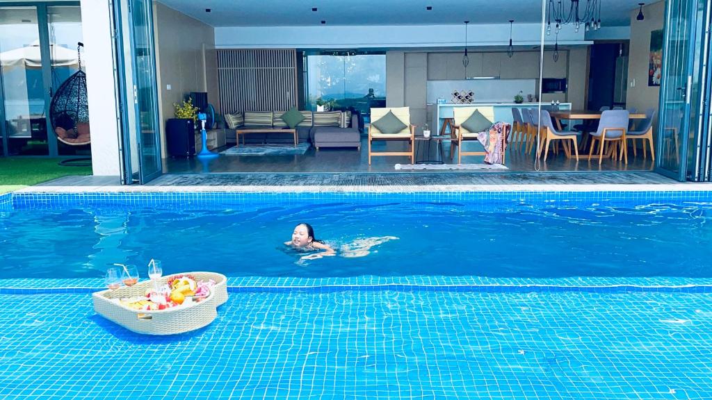 villa-7-phong-ngu-khu-biet-thu-anh-nguyen-nha-trang-1