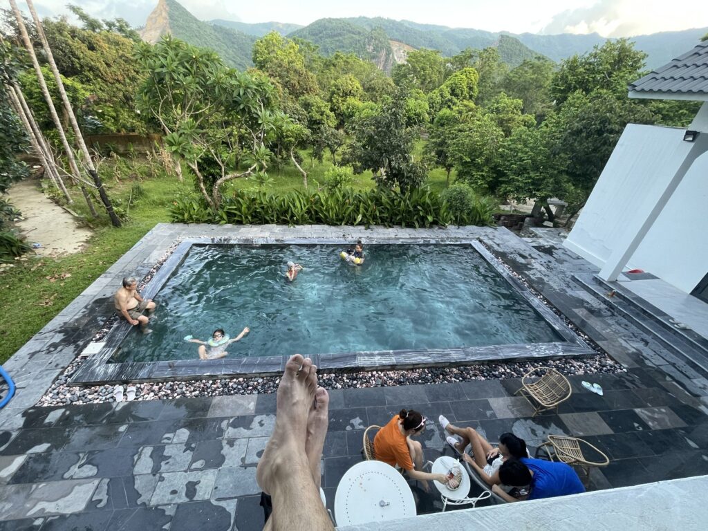 pobu-house-villa-ho-dong-chanh-4-phong-ngu-hoa-binh-be-boi-rieng-karaoke-3