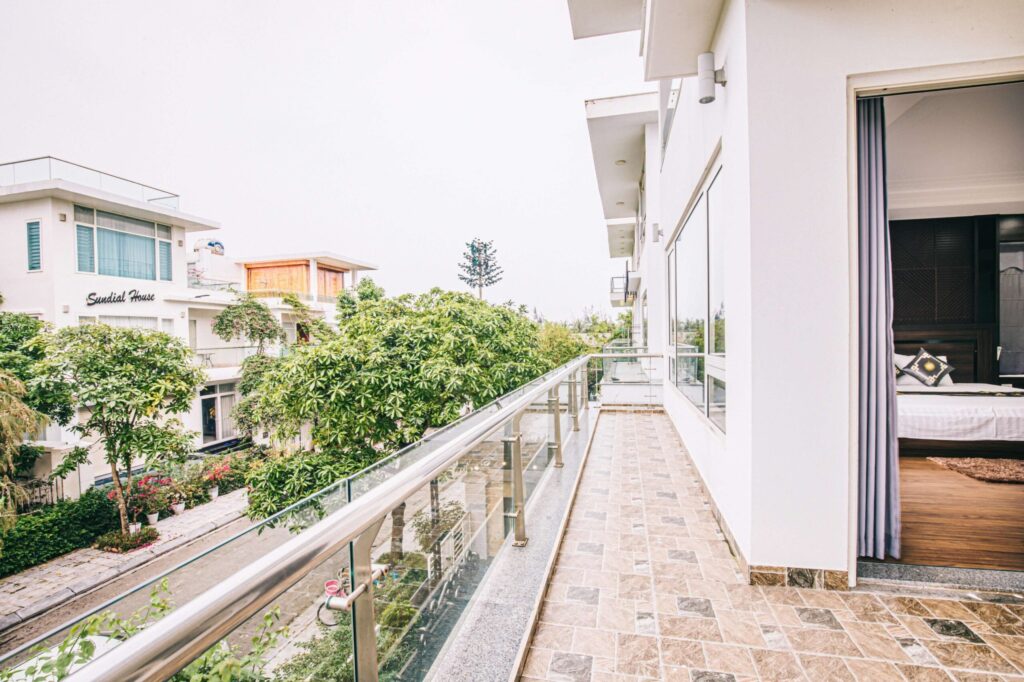 villa-flc-sam-son-7-phong-ngu-co-be-boi-cach-bien-100m2