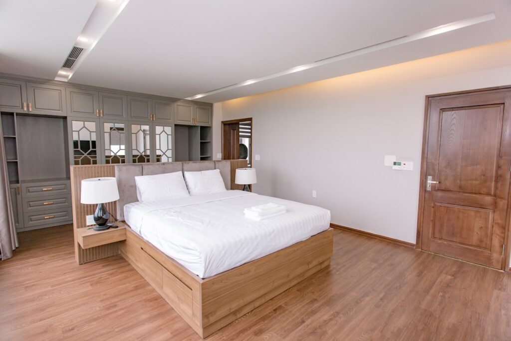 villa-flc-ha-long-5-phong-ngu-cho-thue-gia-re-moi-dep-view-vinh-tai-quang-ninh-6