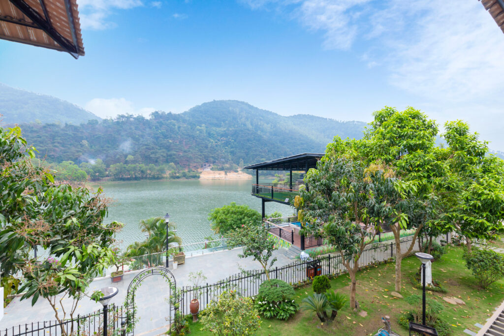 villa-ho-dong-do-soc-son-5-phong-ngu-cho-thue-du-lich-nghi-duong-9