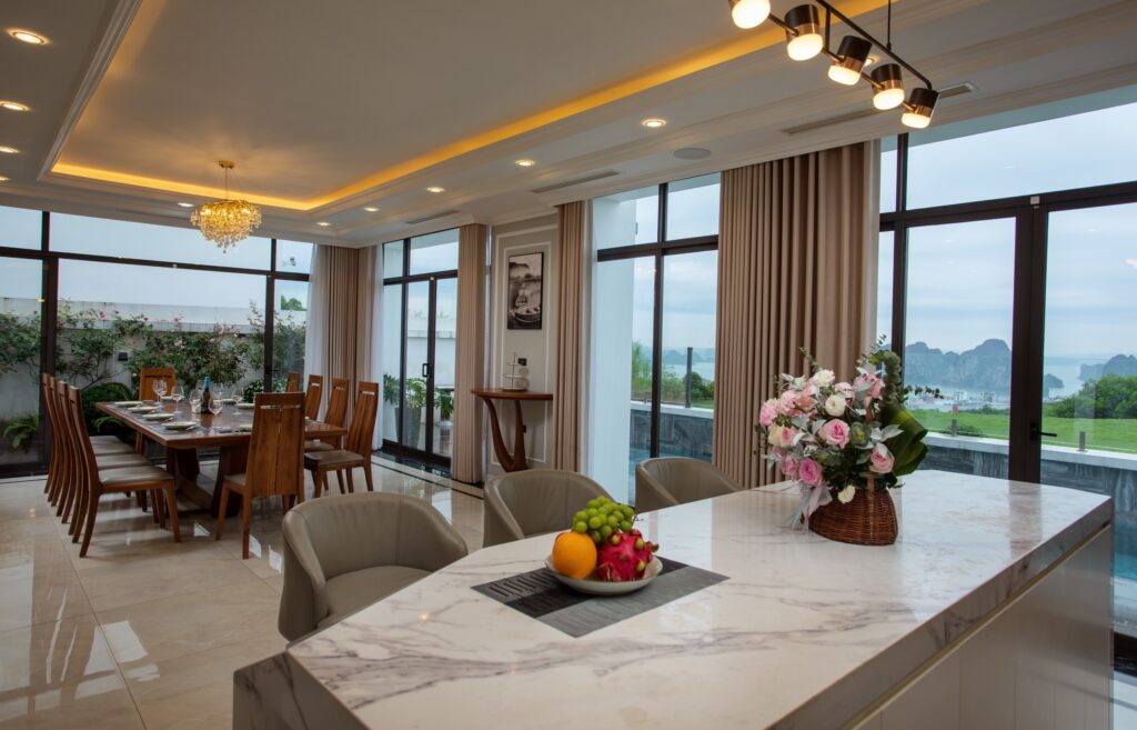 villa-flc-ha-long-5-phong-ngu-view-vinh-villa-nghi-duong-xung-tam-dang-cap-5-sao-2