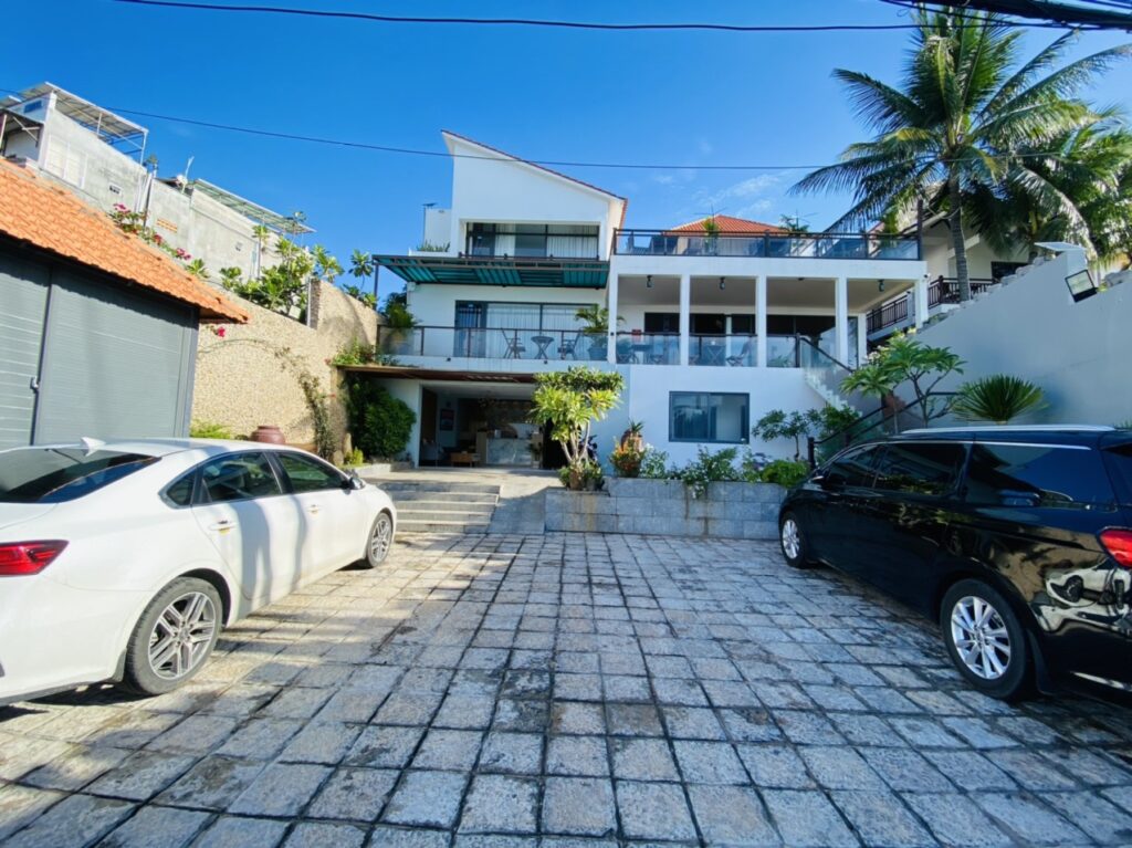 villa-phan-thiet-17-phong-ngu-to-rong-dep-nhat-cho-thue-du-lich-nghi-duong-2