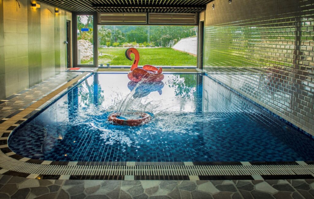 be-boi-trong-villa-son-tay-5-phong-ngu