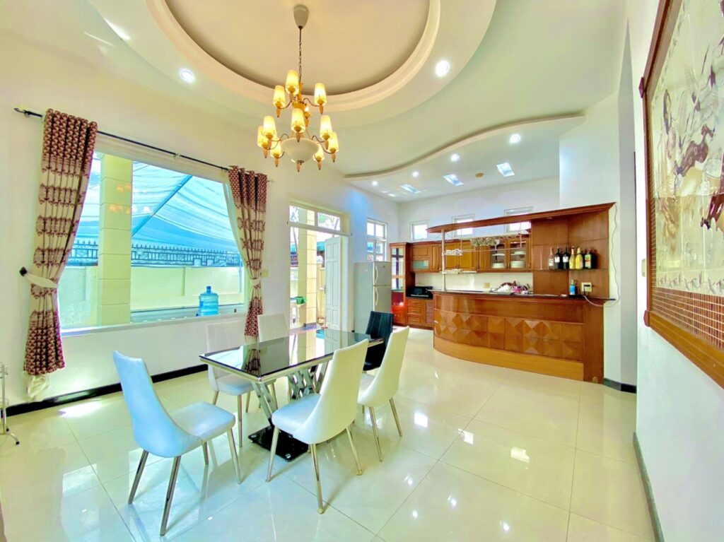 villa-sai-gon-8-phong-ngu-biet-thu-nghi-duong-co-ho-boi-rieng-1